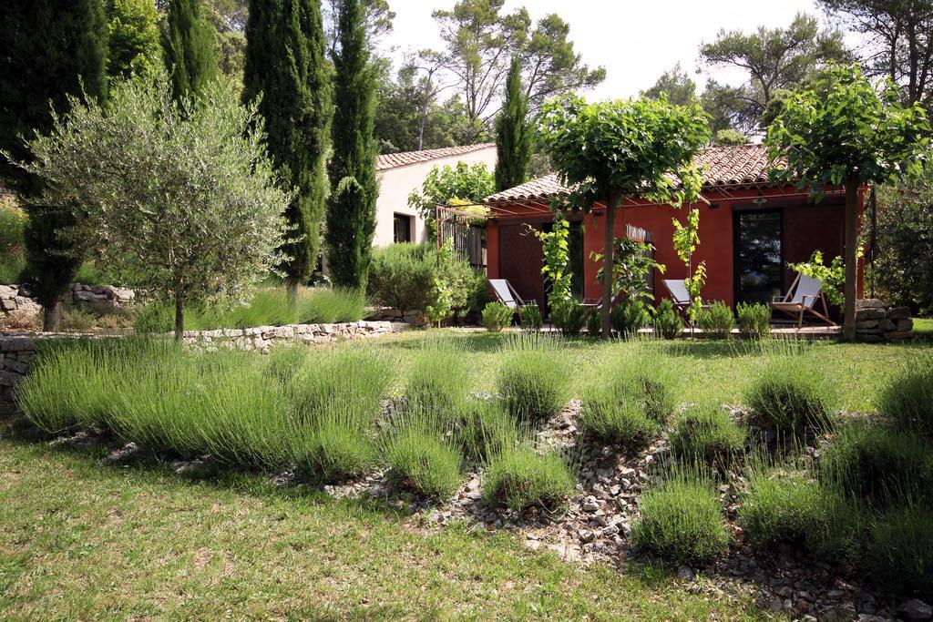 Les Pierres Sauvages Bed and Breakfast Besse-sur-Issole Buitenkant foto