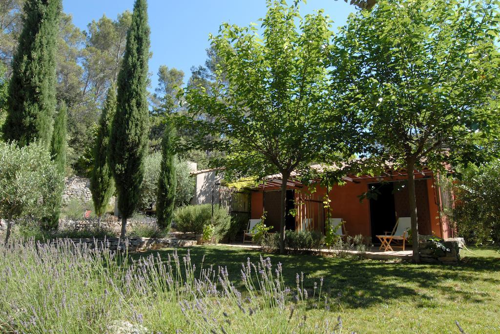 Les Pierres Sauvages Bed and Breakfast Besse-sur-Issole Buitenkant foto