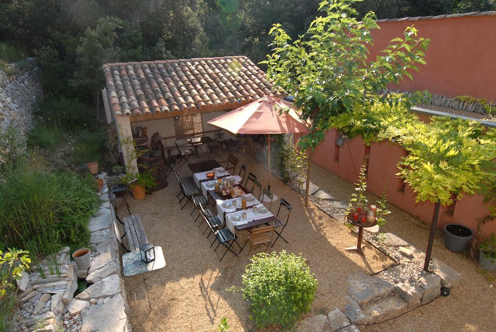 Les Pierres Sauvages Bed and Breakfast Besse-sur-Issole Buitenkant foto