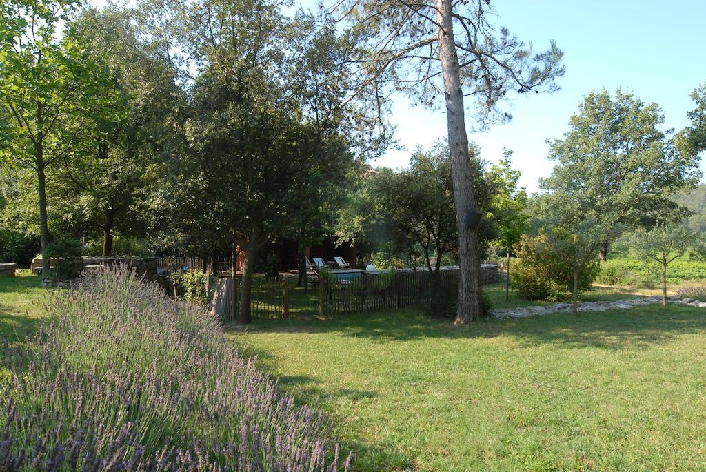 Les Pierres Sauvages Bed and Breakfast Besse-sur-Issole Buitenkant foto
