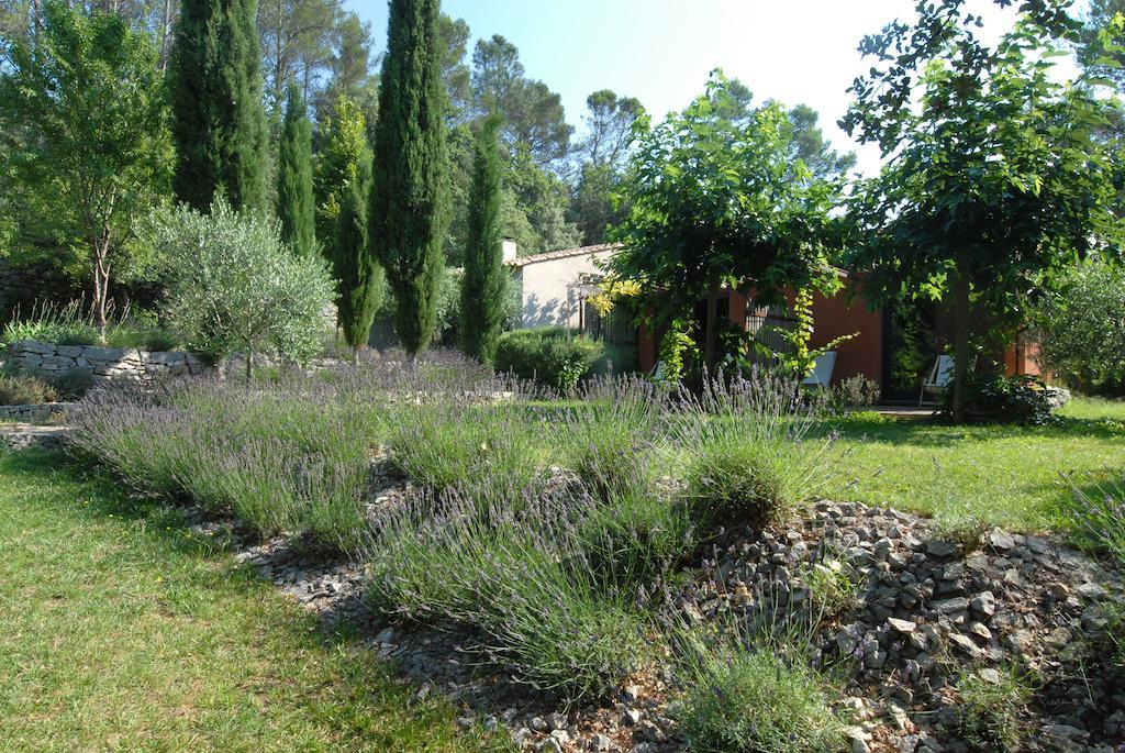Les Pierres Sauvages Bed and Breakfast Besse-sur-Issole Buitenkant foto